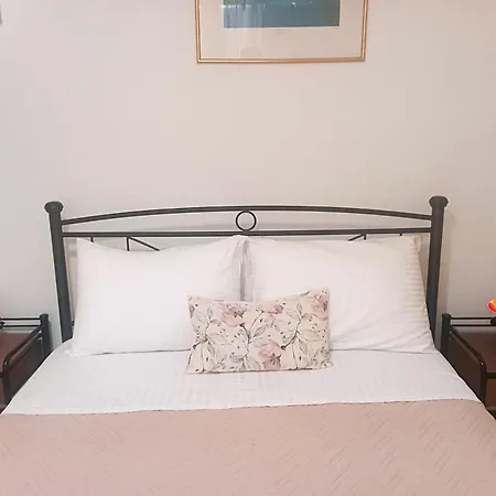 Sweet Lefkas Lefkada City